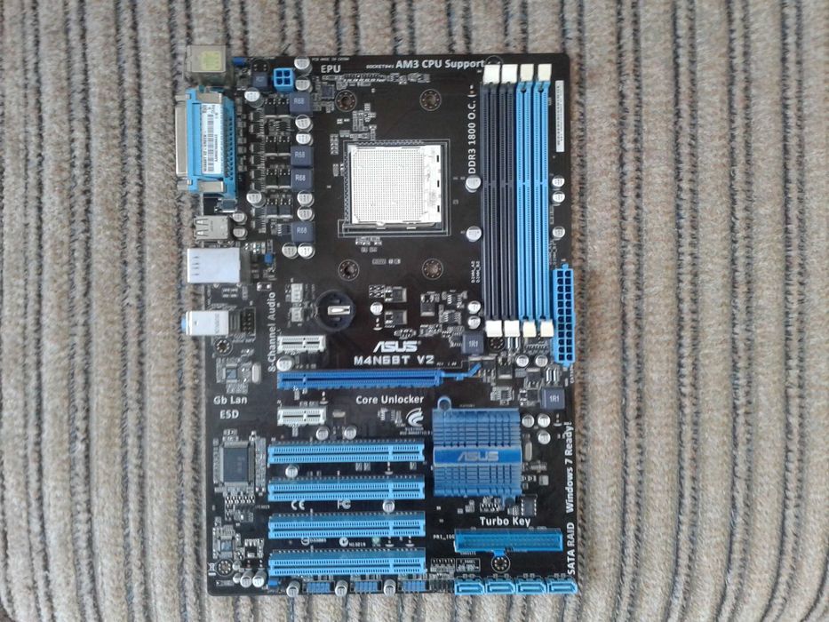 Материнська плата Asus sAM3/sAM3+