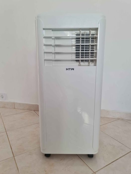 Ar Condicionado Portátil HTW (12.000 BTUs) - Quente/Frio + Comando - Excelente Estado