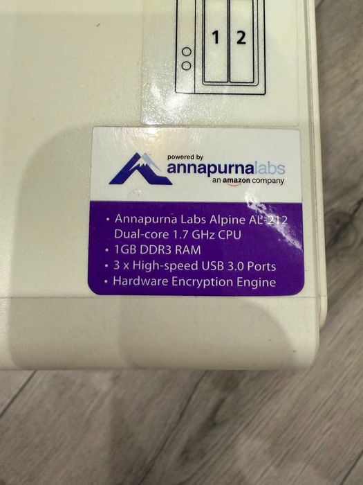 QNAP D2 - NAS, 2 x 3.5/2.5 HDD, 1Gb RAM, 2 x 1 Gb Ethernet