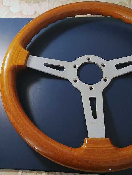 Volante ABARTH em madeira clássico