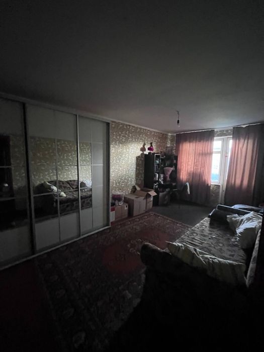 Продам двохкімнатну квартиру.