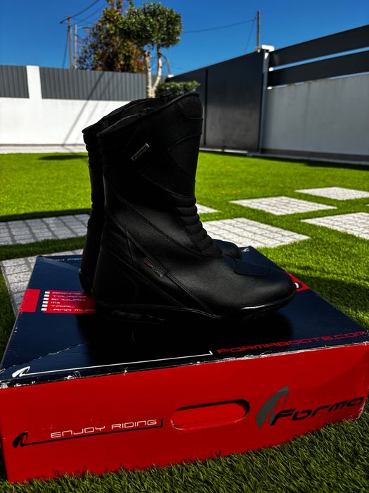 Vendo botas de mota novas, nunca usadas!