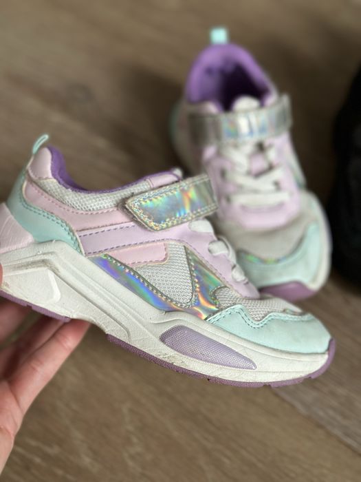 Дитяче взуття (черевики, балетки, кросівки, туфлі, сандалі) 28 розмір