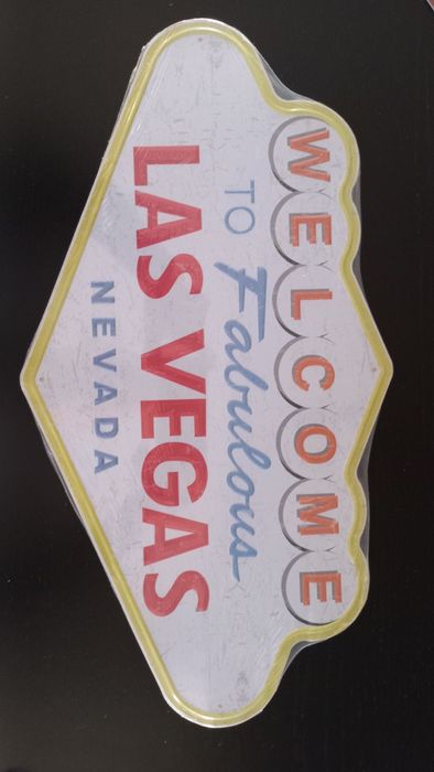 Varias placas de metal vintage