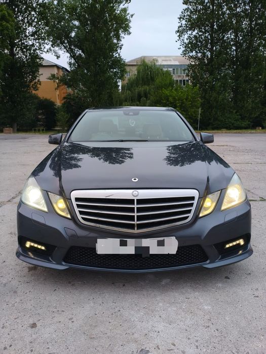 Mercedes Benz E212