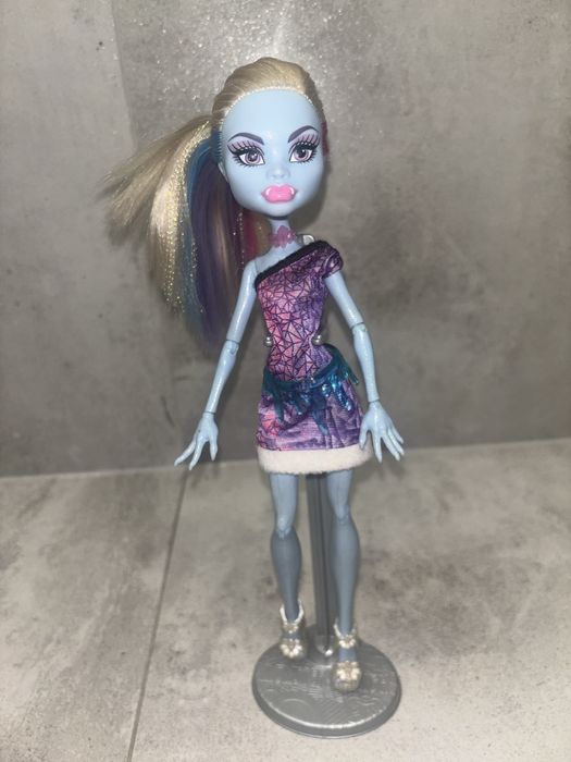 Lalka monster high abbey bominable scaris