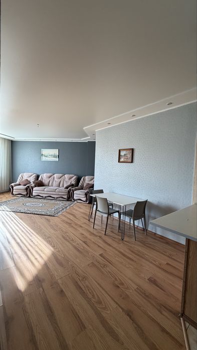 Продам квартиру Чудо Город 68 метров Среднефонтанская