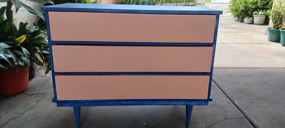 Cómoda restaurada