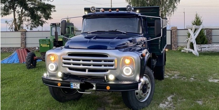 Вантажні перевезення Бусом а також Зіл самоскид Золотоноша