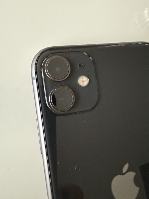 Iphone 11 256GB excelete estado.