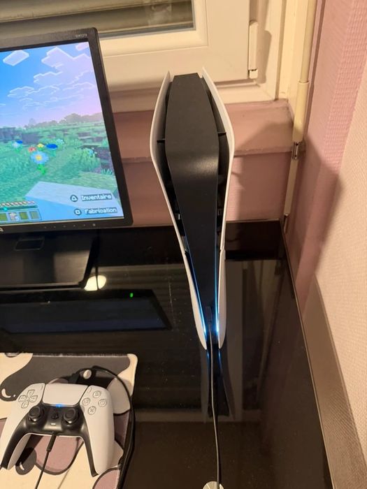 Sony PlayStation 5 com 1 Comando