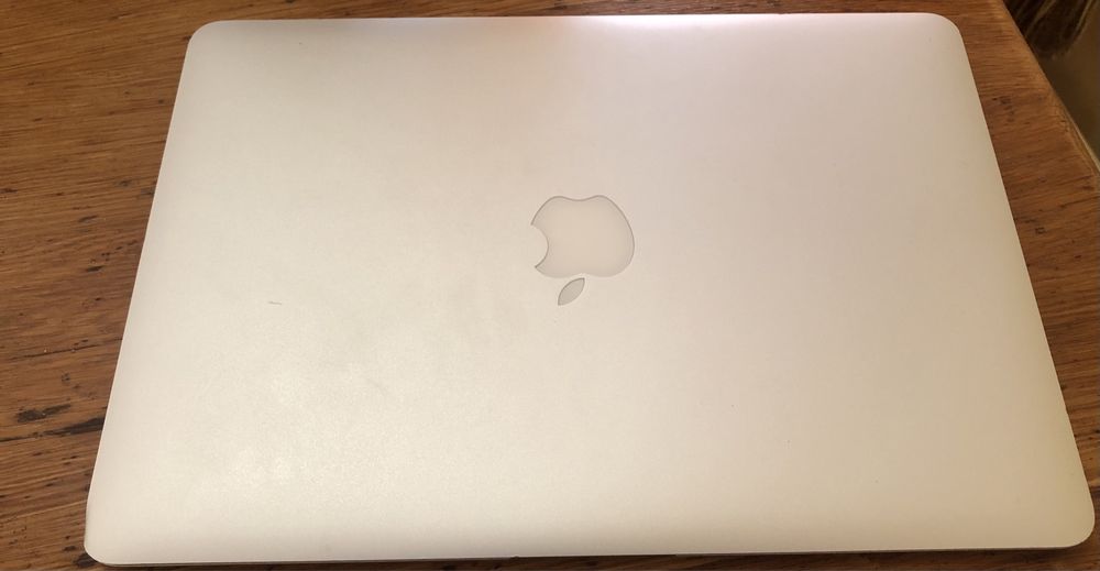 Apple MacBook Air 13'' 8ram/512GB 2017р. 200циклів