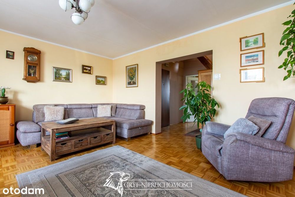 - Dwupoziomowe mieszkanie - 125,20 m2 - cegła