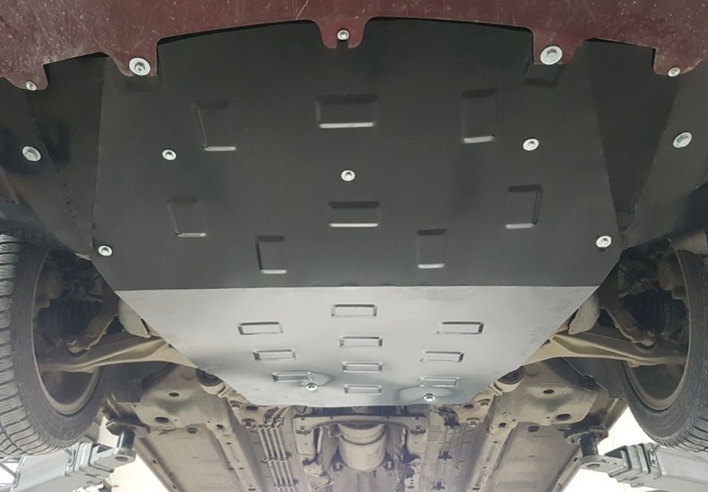 Resguardo de motor Alfa Romeo 159 em metal
