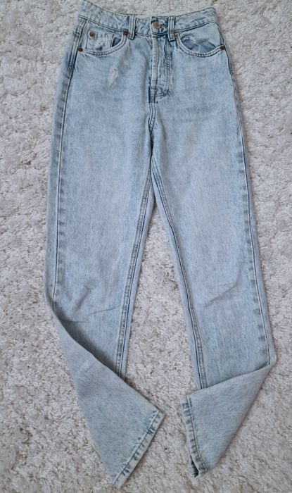 Spodnie jeans "Stradivarius ".