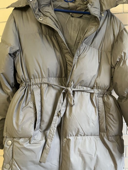 Продам пуховик з утяжками