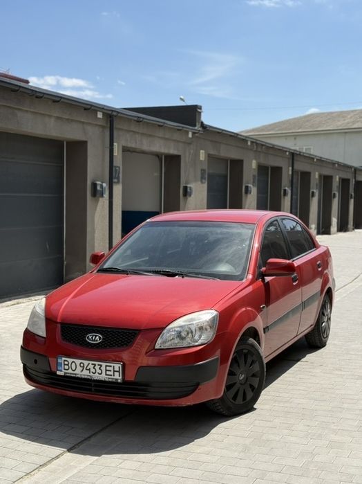 Продам kia rio.