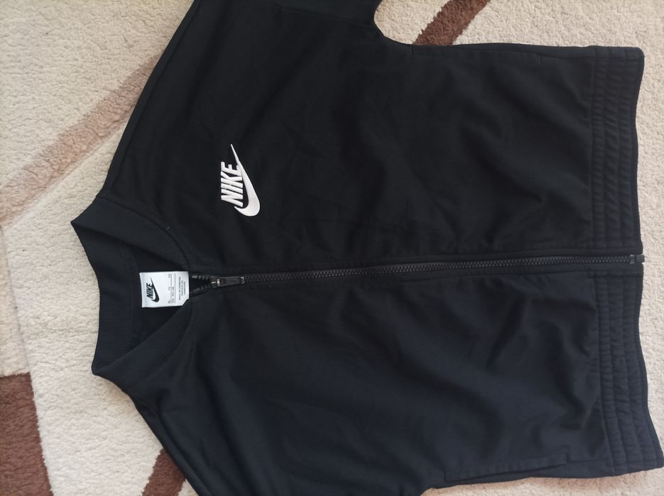 Bluza Nike rozm. 156-166