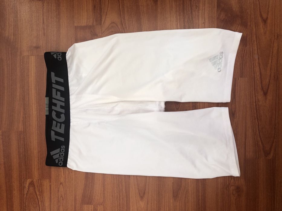 Компрессионные, термо шорты Adidas TECHFIT