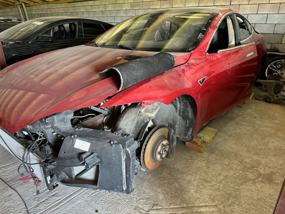 Tesla Model S MS Бампер Капот Крило Фара Телевізор Підсилювач Радіатори Захист Підкрилок весь комплект РОЗБОРКА / ЗАПЧАСТИНИ