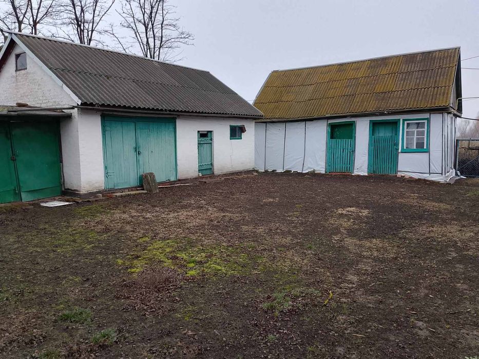 Продам цегляний будинок