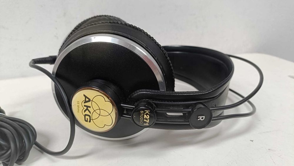 AKG K271 Studio słuchawki nauszne
