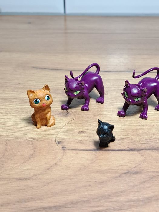 Figurki kotków vintage 57