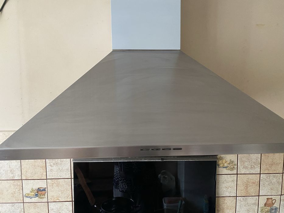 Продаж кухонної техніки. Витяжка