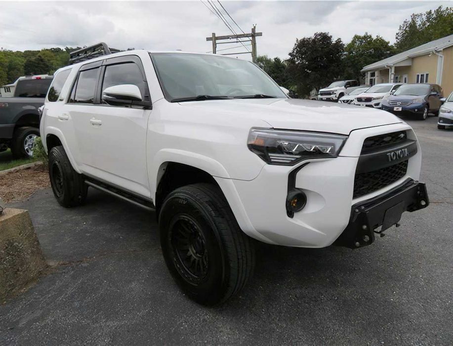 Toyota 4Runner SR5 Premium      2018