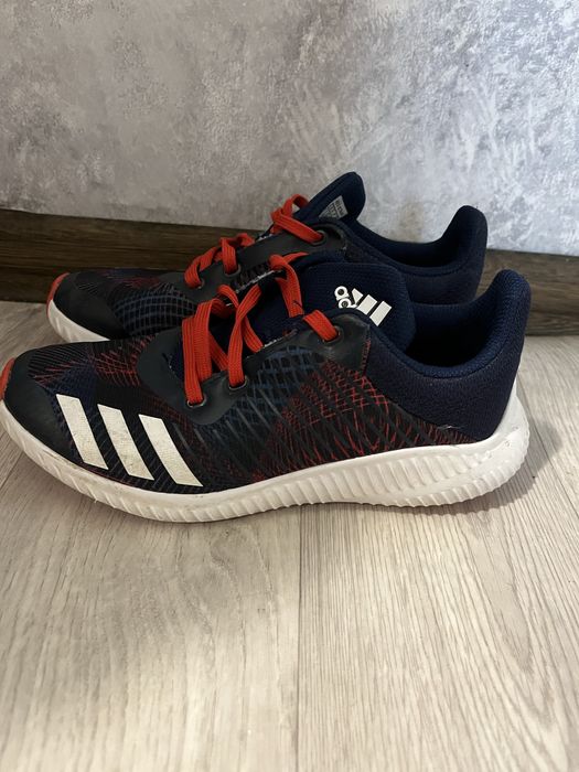 Кросівки Adidas, оригінал, 33 розмір