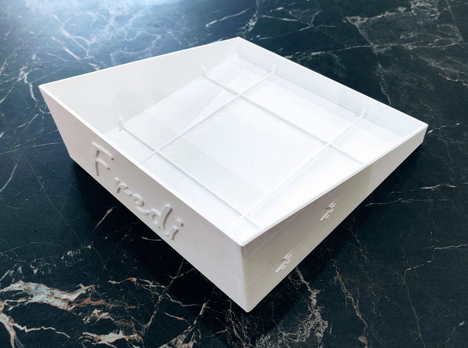 Personalizowany pojemnik/doniczka na trawę dla Twojego kota - druk 3D