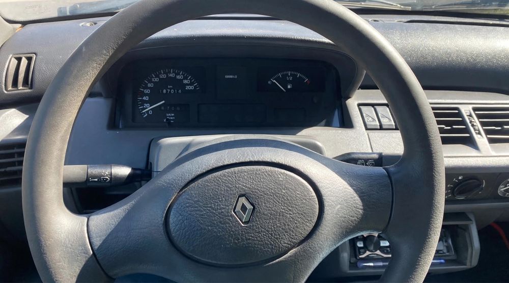Renault Clio -1996