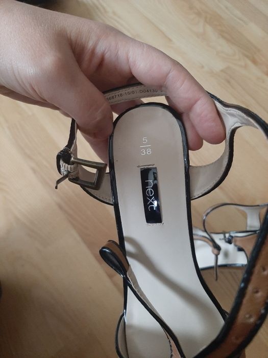 Sandały next koturna platforma