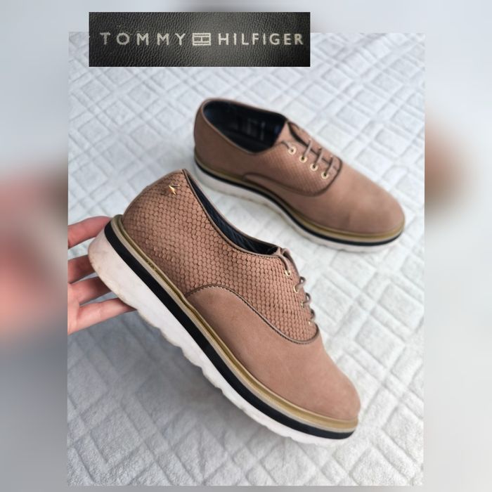 Tommy Hilfiger - oryginalne skórzane buty damskie r. 40