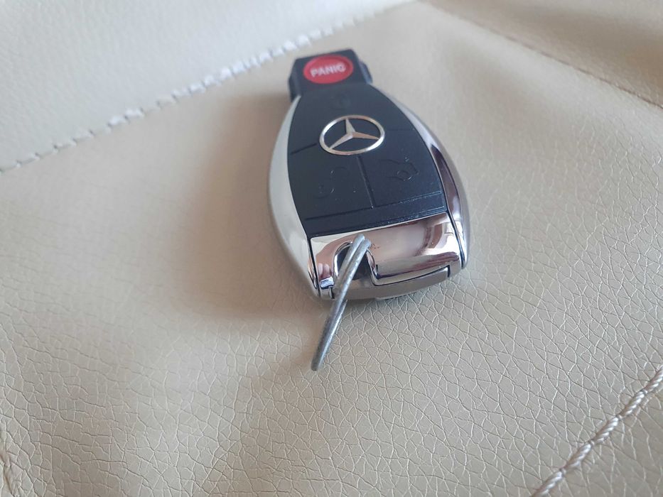 Ключ від Mercedes Benz S W221 оригінал стан