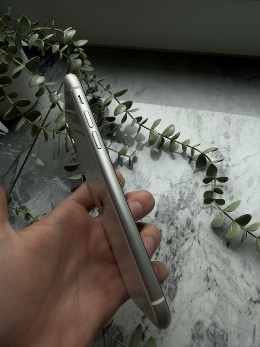 Iphone 11 stan idealny