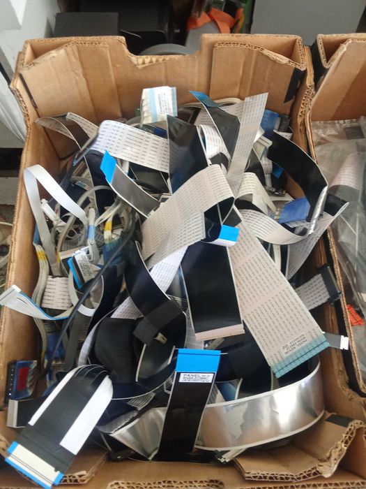 Cablagem e ribbon cables