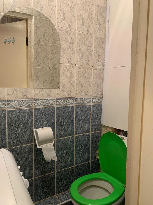 Сдам просторную квартиру с балконом ул Вышгородская без посредников