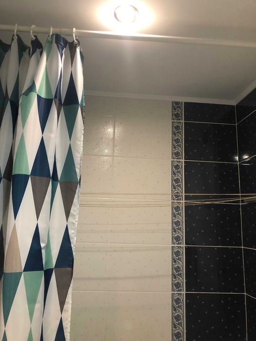 Світло завжди! 2-х кімн. 45 кв.м 3/5 Центр міста. Без меблів !