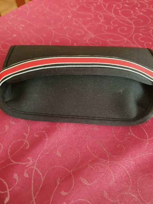 Сонцезахисні окуляри  Carrera .