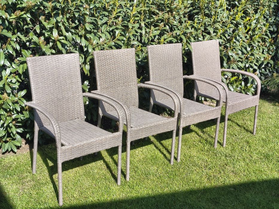 Stół i 4 krzesła technorattan zestaw mebli ogrodowych