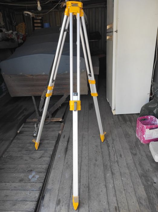 Штатив DeWalt 170 см