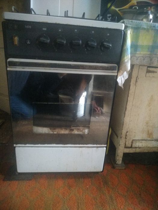 Продам Газовая Плиту
