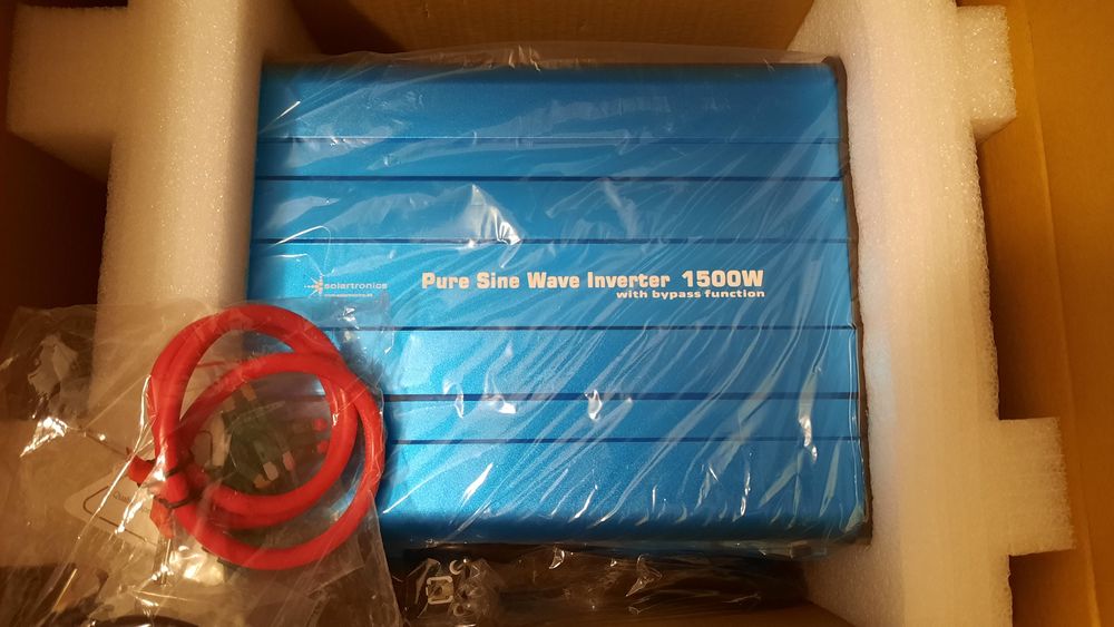 Інвертор 12В/230В SOLARTRONICS (Німеччина)