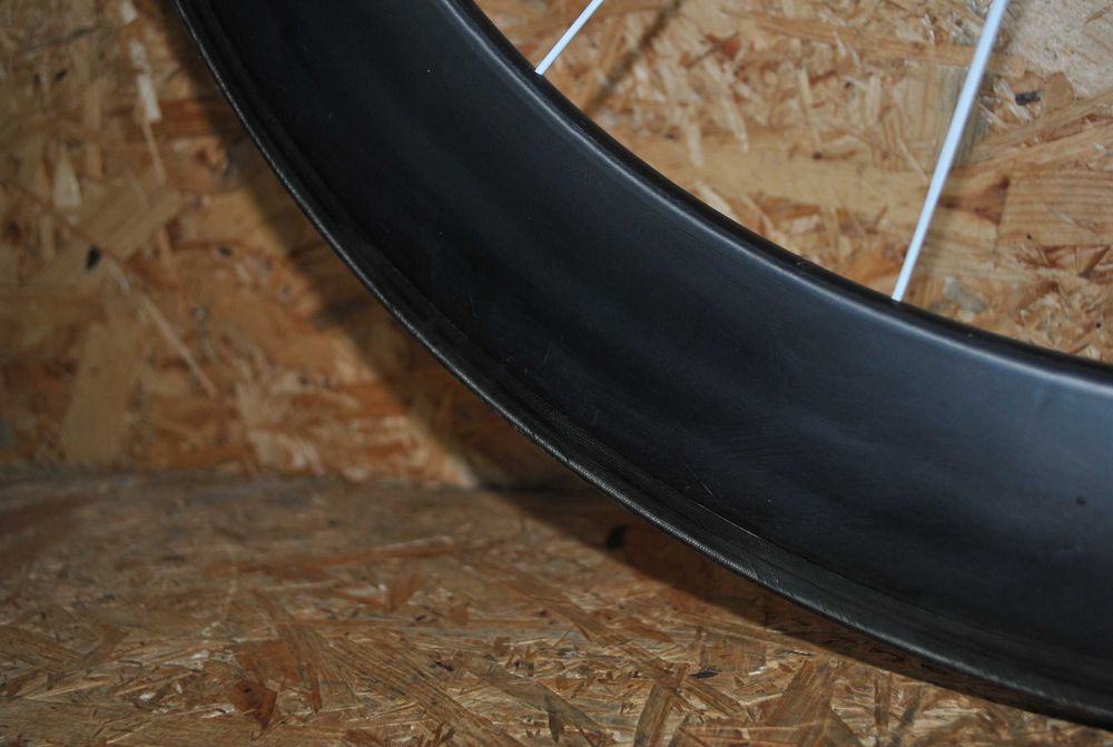 Koło Dysk DT SWISS RRC 625 F przód Carbon szosa triathlon 700C