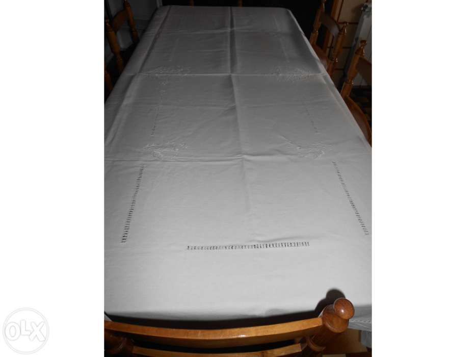 Antique linen towel in very good condition, openwork stitch.