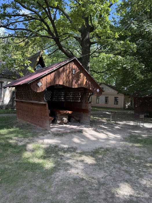 Продаж земельної ділянки 5.7 Га з базою відпочинку Умань