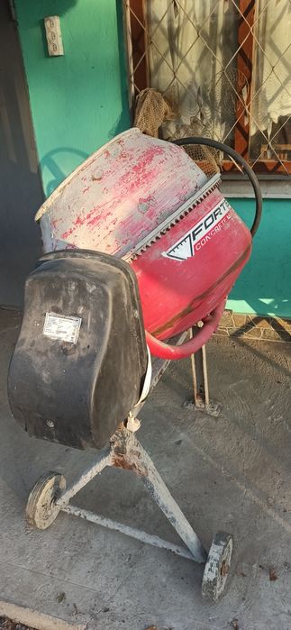 Бетонозмішувач б.у