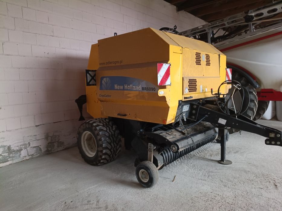 Prasa belujaca New Holland