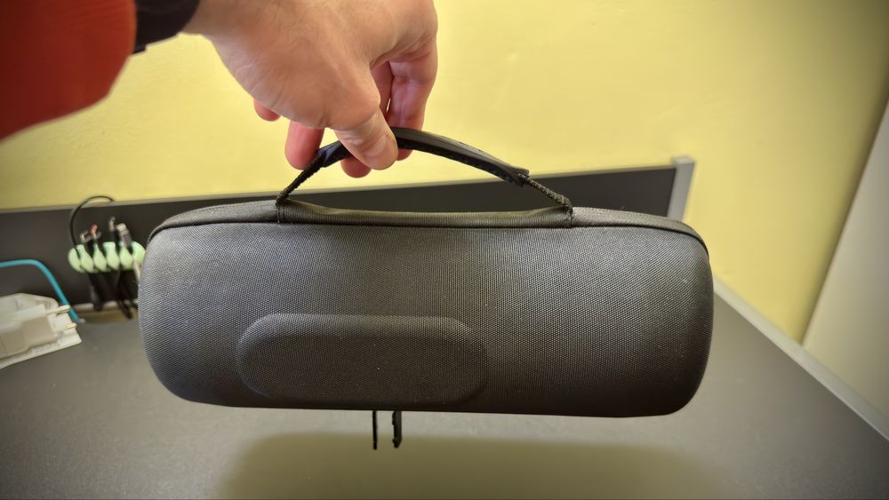 Портативна колонка JBL Charge 4